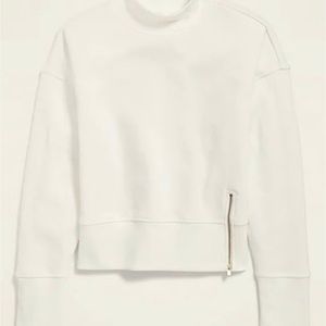 Old navy cream mock neck cropped sweatshirt. With zipper